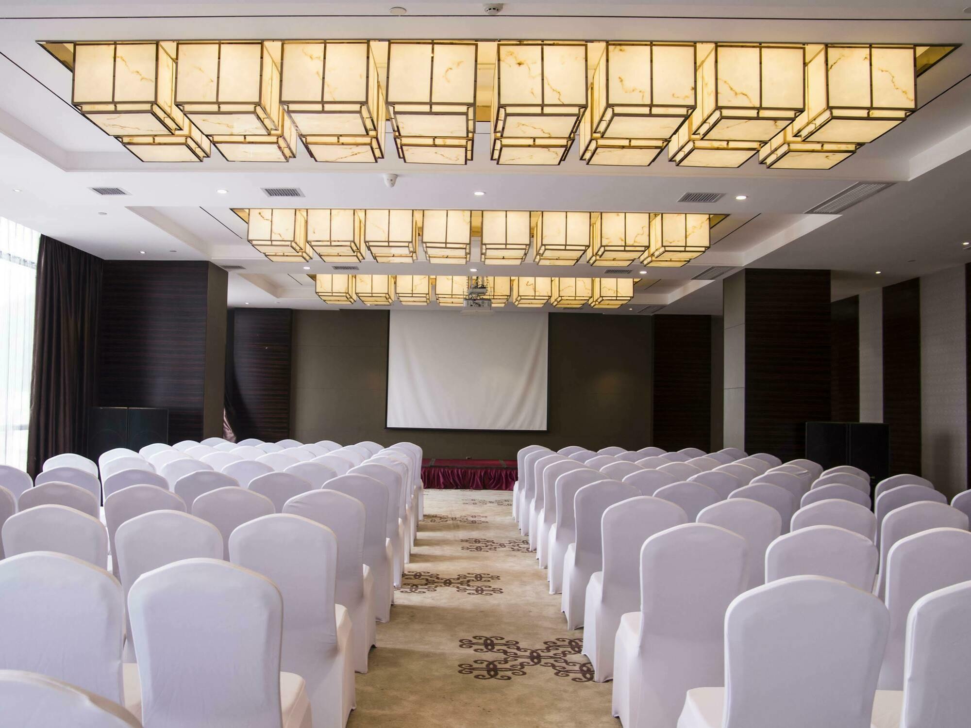 Argyle Grand Hotel Qianxinan Esterno foto